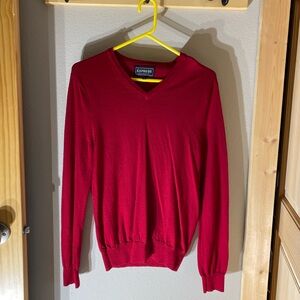 Express Men’s V-Neck Sweater in Crimson Red